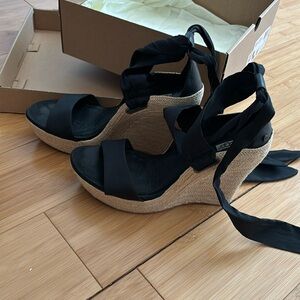Platform sandals